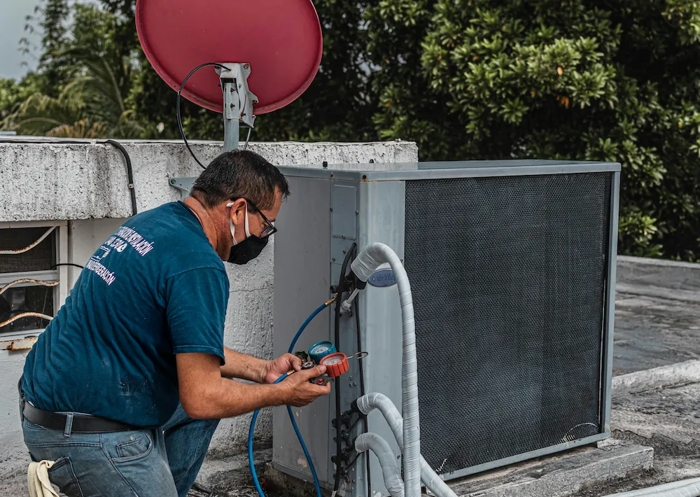The CoolBreeze Air Services team on-site at a commercial installation project